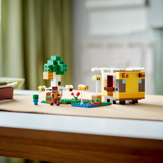 Конструктор Lego Minecraft Бджолиний будиночок (21241) - 10