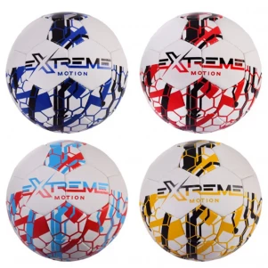 М'яч футбольний Країна іграшок Extreme motion №5 в асортименті (FP2108)