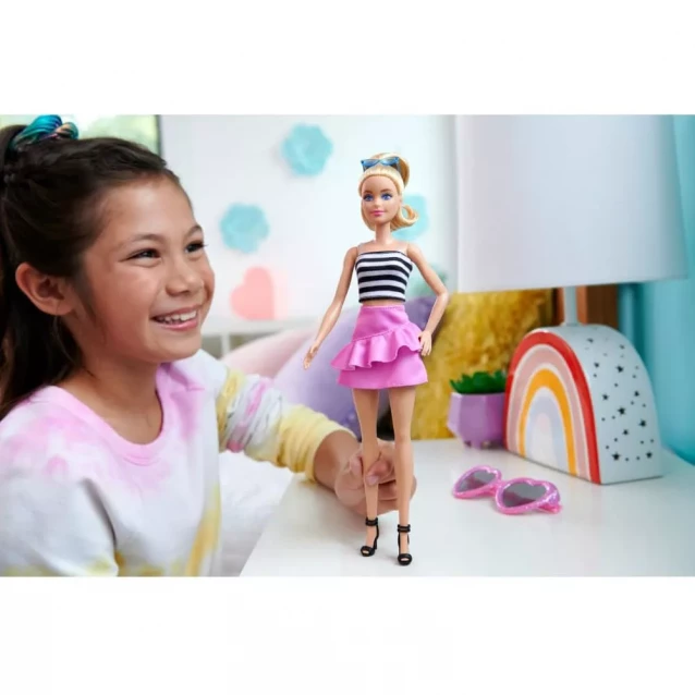 Кукла Barbie Модница в розовой юбке с рюшами (HRH11) - 6