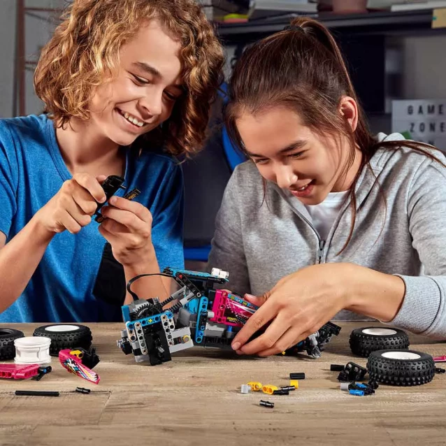 Конструктор Lego Technic Багги для бездорожья (42124) - 6