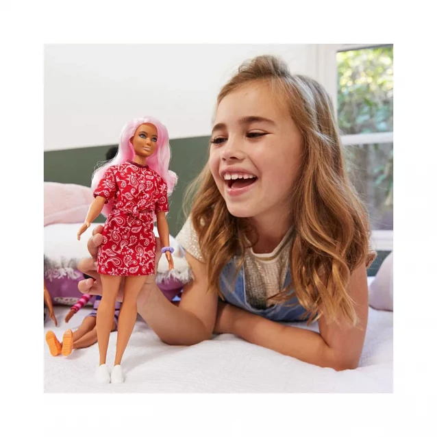 MATTEL Кукла Barbie "Модница" в красном платье в огурцах - 6