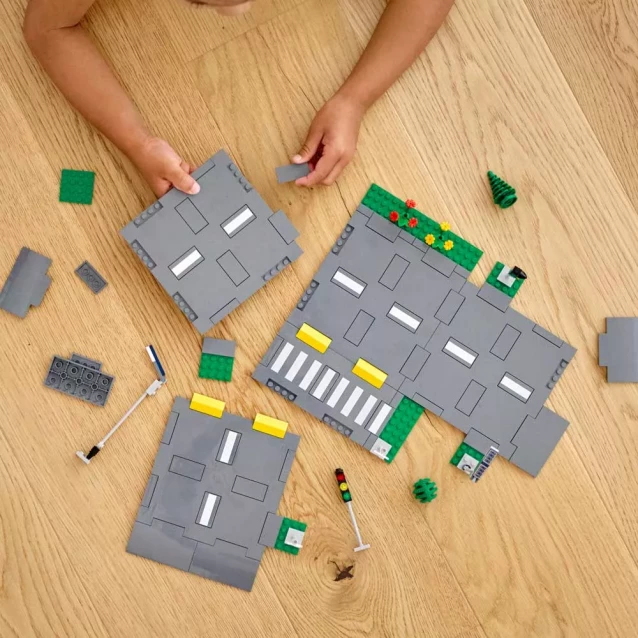 Конструктор LEGO City Дорожные плиты (60304) - 7