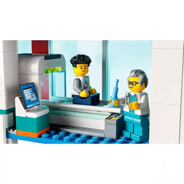 Конструктор Lego City Лікарня (60330) - 10