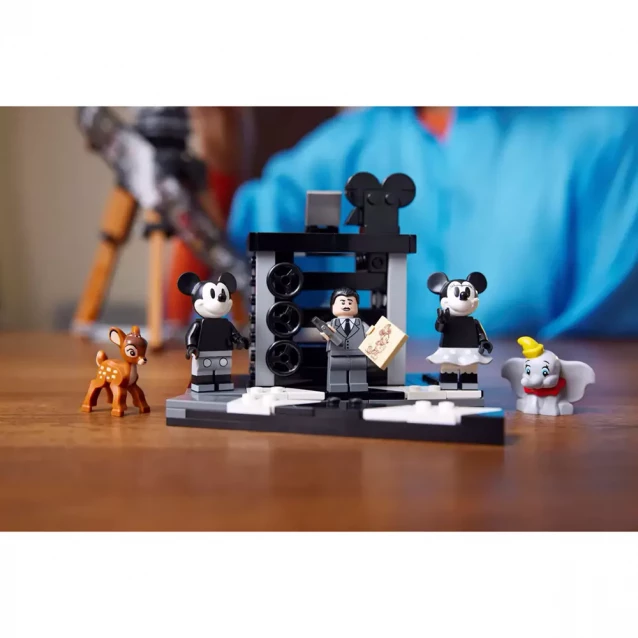 Конструктор LEGO Disney Камера пам'яті Уолта Діснея (43230) - 12