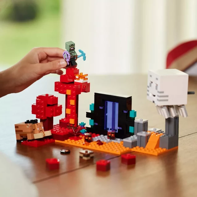 Конструктор LEGO Minecraft Засідка біля порталу в Нижній світ (21255) - 9