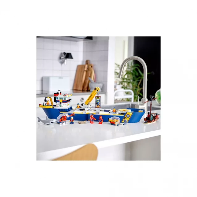 Конструктор LEGO City Океан: научно-исследовательский корабль (60266) - 14