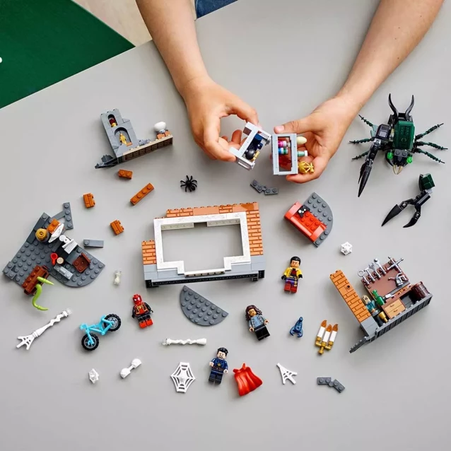 Конструктор LEGO Super Heroes Marvel Людина-Павук у святилищі-майстерні (76185) - 3