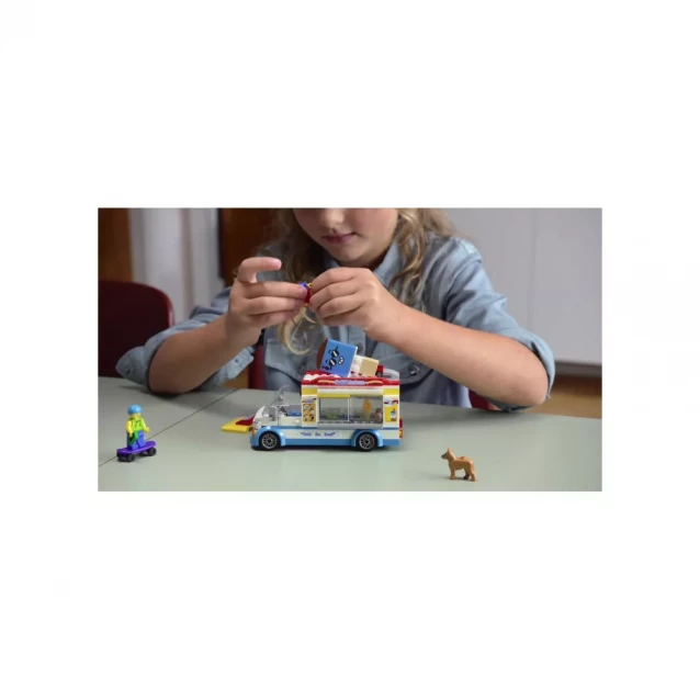 Конструктор LEGO City Фургон с мороженым (60253) - 9