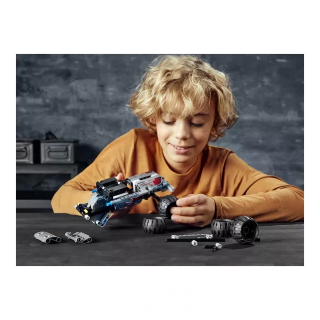 Конструктор LEGO Technic Конструктор Потужний Автомобіль (42090) - 7
