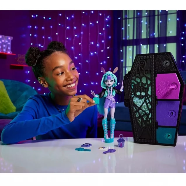 Кукла с сюрпризами Monster High Неоновые и бомбардировщики Ужас-секреты Твайлы (HNF82) - 9