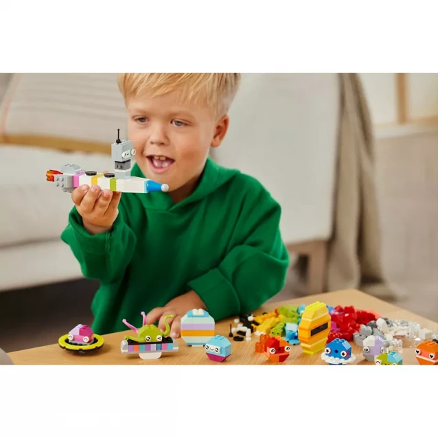 Конструктор LEGO Classic Творческие космические объекты (11037) - 6
