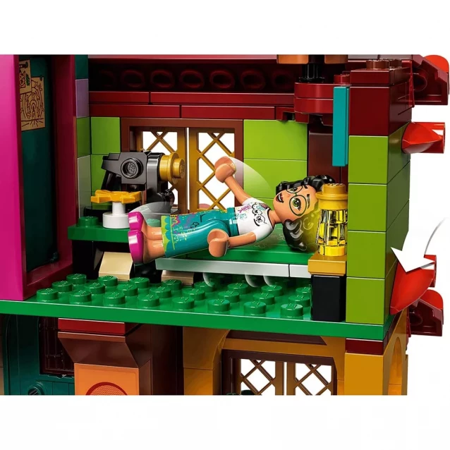 Конструктор LEGO Disney Будинок Мадригал (43202) - 8